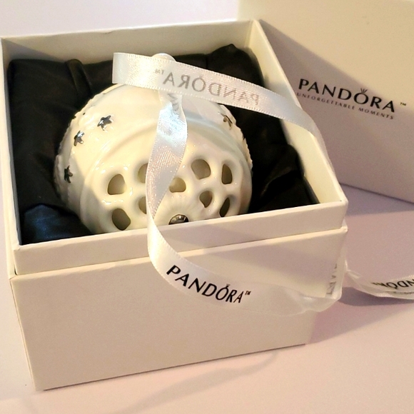 NEW - Pandora "2011" Ornament - Picture 5 of 9